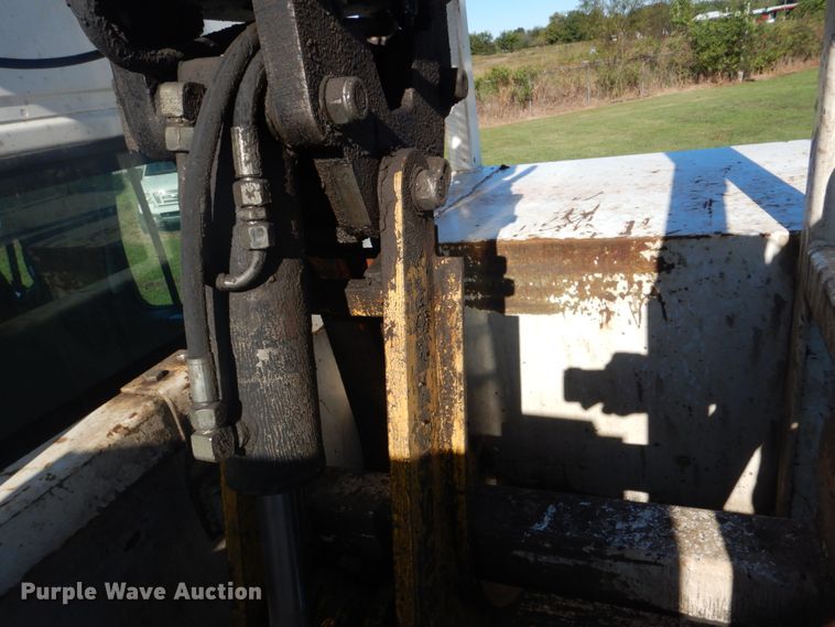 image for item FT9466 2006 Freightliner Business Class M2 crane truck