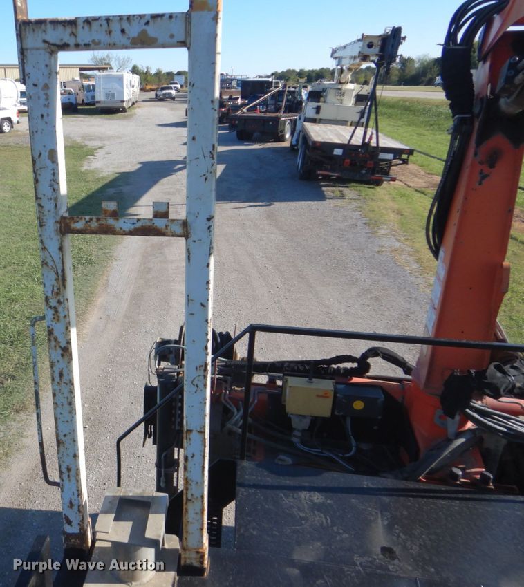 image for item FT9466 2006 Freightliner Business Class M2 crane truck