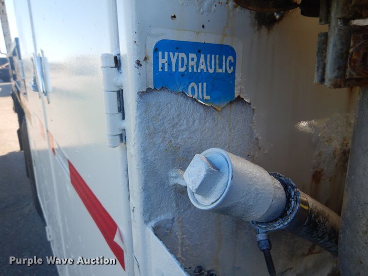 image for item FT9466 2006 Freightliner Business Class M2 crane truck