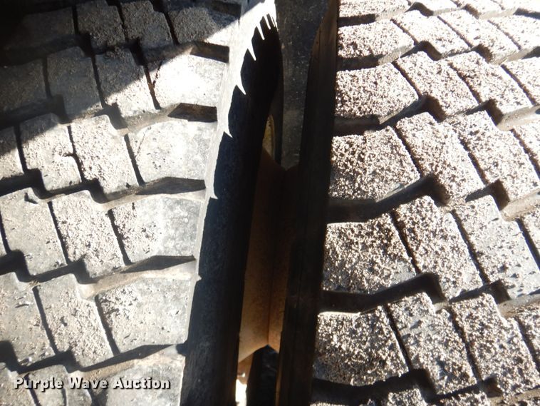 image for item FT9466 2006 Freightliner Business Class M2 crane truck