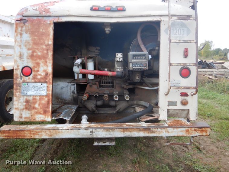 image for item FU9631 1980 Chevrolet V70 fuel truck