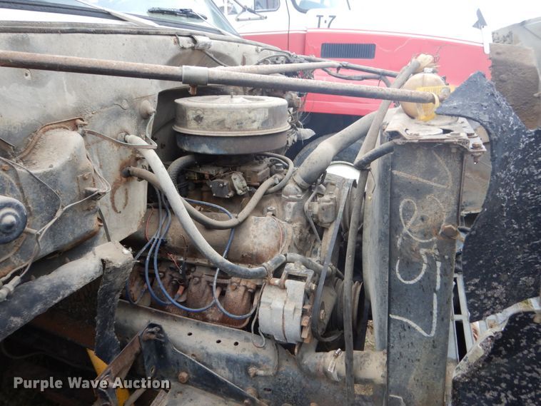 image for item FU9631 1980 Chevrolet V70 fuel truck