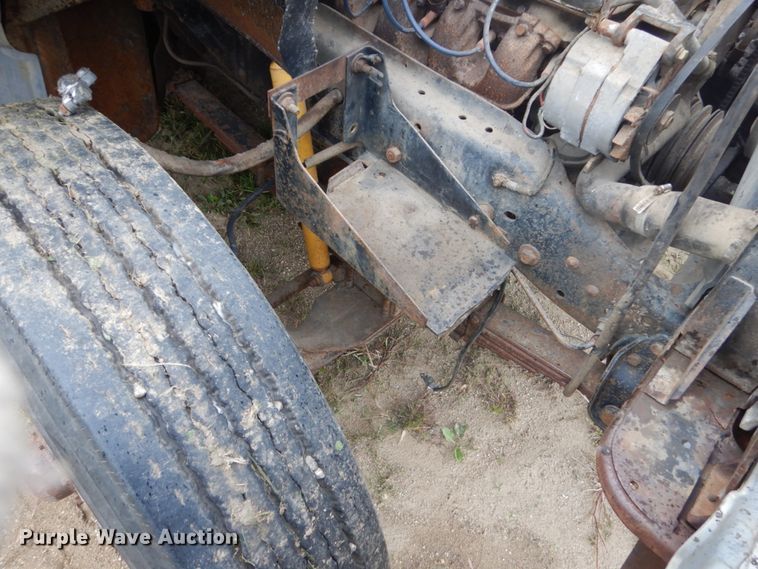 image for item FU9631 1980 Chevrolet V70 fuel truck