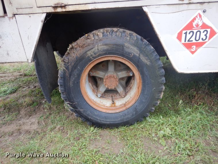 image for item FU9631 1980 Chevrolet V70 fuel truck