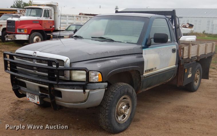image for item FU9633 1994 Dodge Ram 2500 flatbed pickup truck