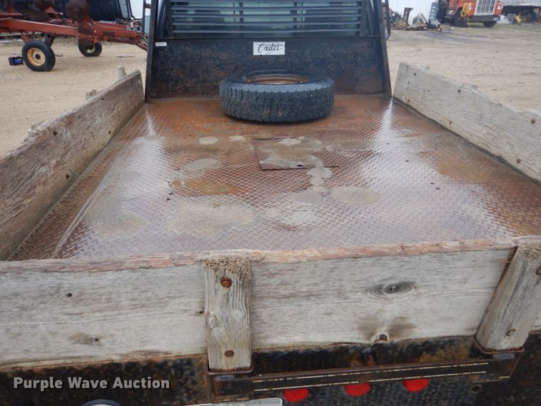 image for item FU9633 1994 Dodge Ram 2500 flatbed pickup truck