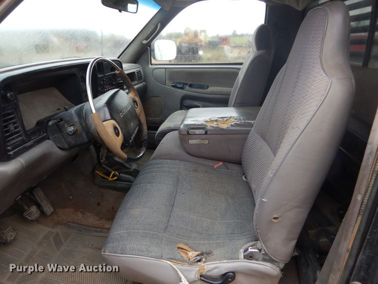 image for item FU9633 1994 Dodge Ram 2500 flatbed pickup truck