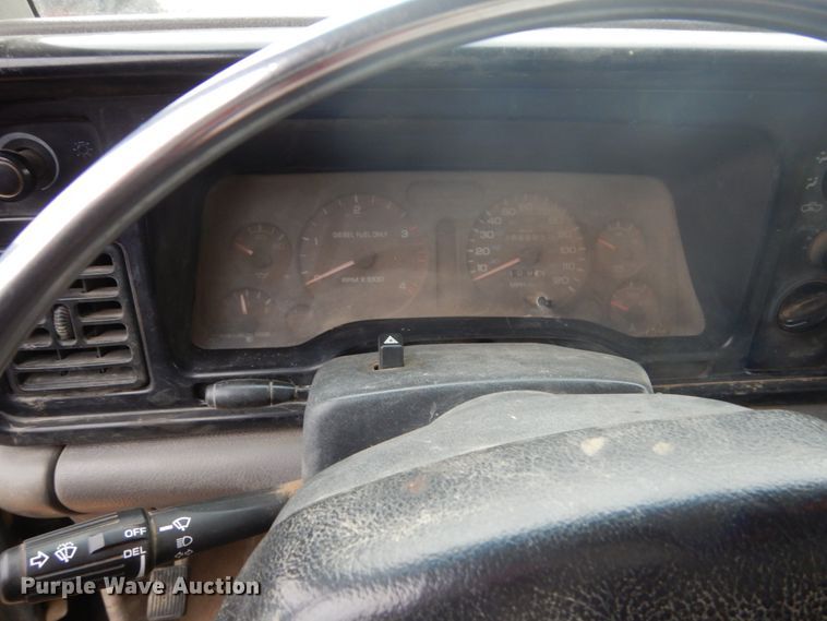 image for item FU9633 1994 Dodge Ram 2500 flatbed pickup truck