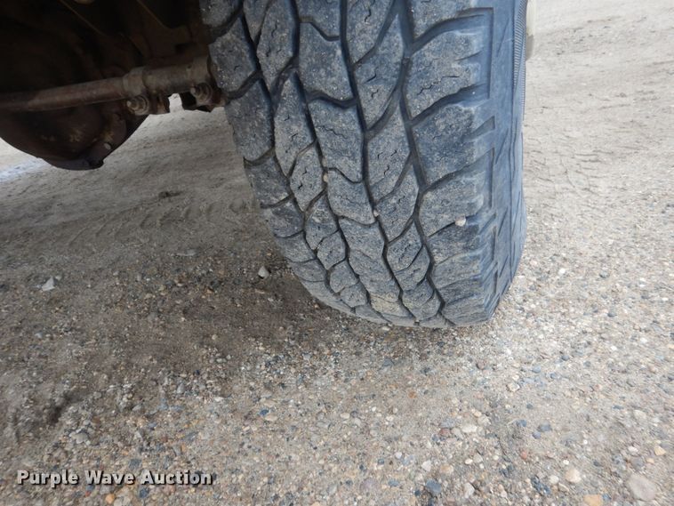 image for item FU9633 1994 Dodge Ram 2500 flatbed pickup truck