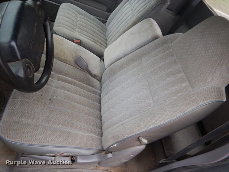 image for item FU9634 1994 Dodge Dakota Club Cab pickup truck