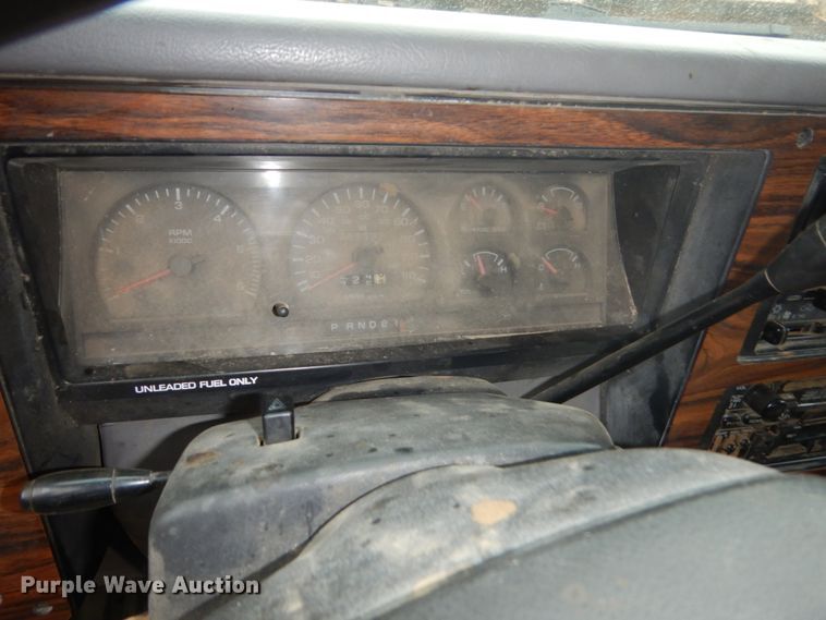 image for item FU9634 1994 Dodge Dakota Club Cab pickup truck