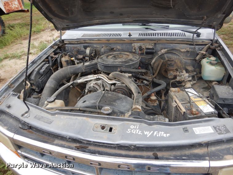 image for item FU9634 1994 Dodge Dakota Club Cab pickup truck