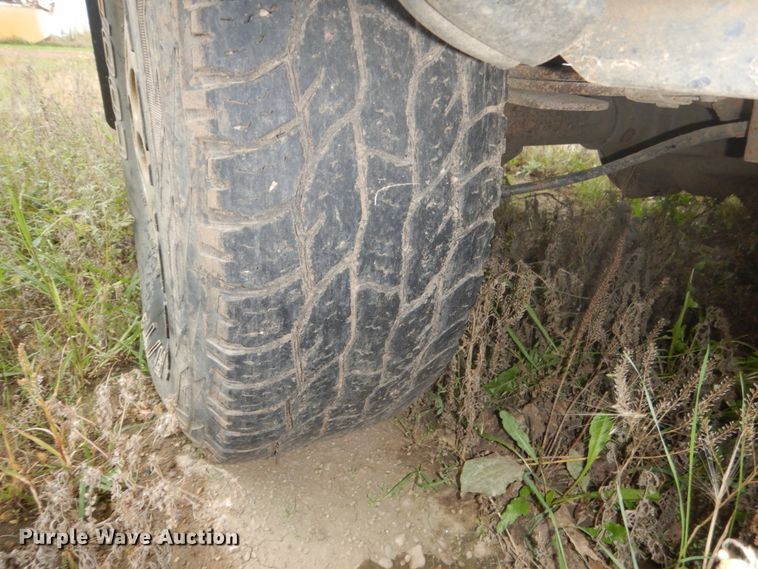 image for item FU9634 1994 Dodge Dakota Club Cab pickup truck