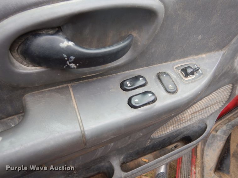 image for item FU9636 2002 Ford F150 SuperCab pickup truck