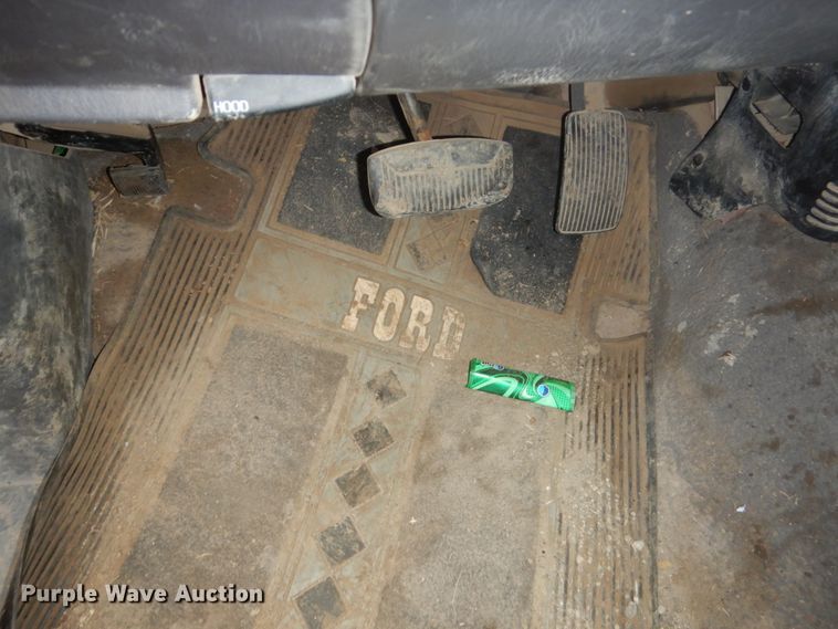 image for item FU9636 2002 Ford F150 SuperCab pickup truck