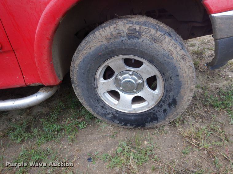 image for item FU9636 2002 Ford F150 SuperCab pickup truck