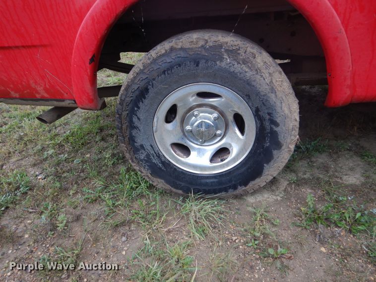 image for item FU9636 2002 Ford F150 SuperCab pickup truck