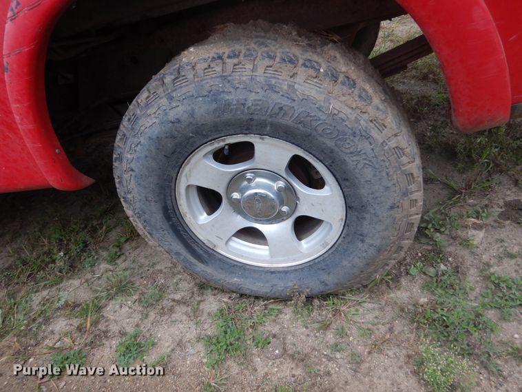 image for item FU9636 2002 Ford F150 SuperCab pickup truck