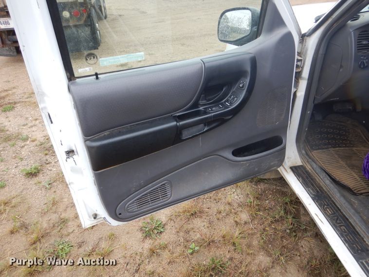 image for item FU9637 2001 Ford Ranger SuperCab pickup truck