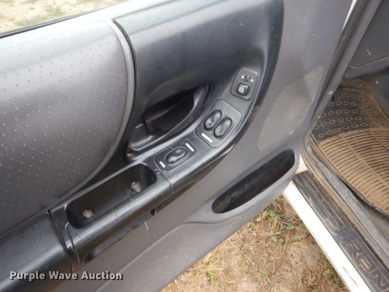 image for item FU9637 2001 Ford Ranger SuperCab pickup truck