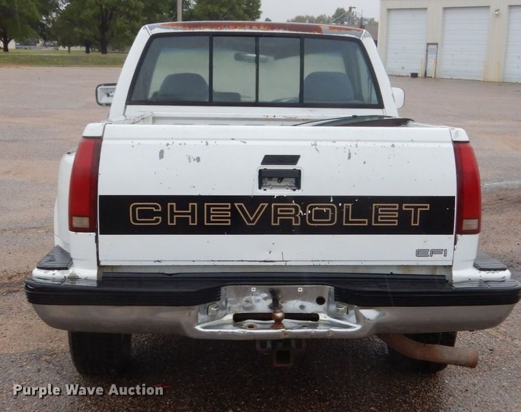 image for item FU9731 1989 Chevrolet K1500 pickup truck