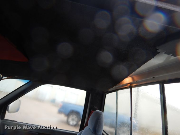 image for item FU9731 1989 Chevrolet K1500 pickup truck