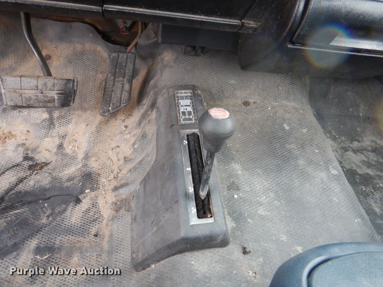 image for item FU9731 1989 Chevrolet K1500 pickup truck