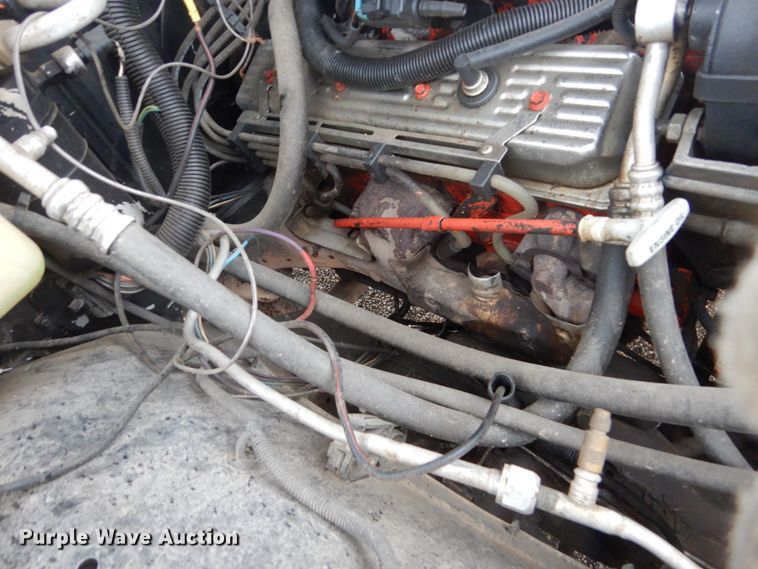 image for item FU9731 1989 Chevrolet K1500 pickup truck