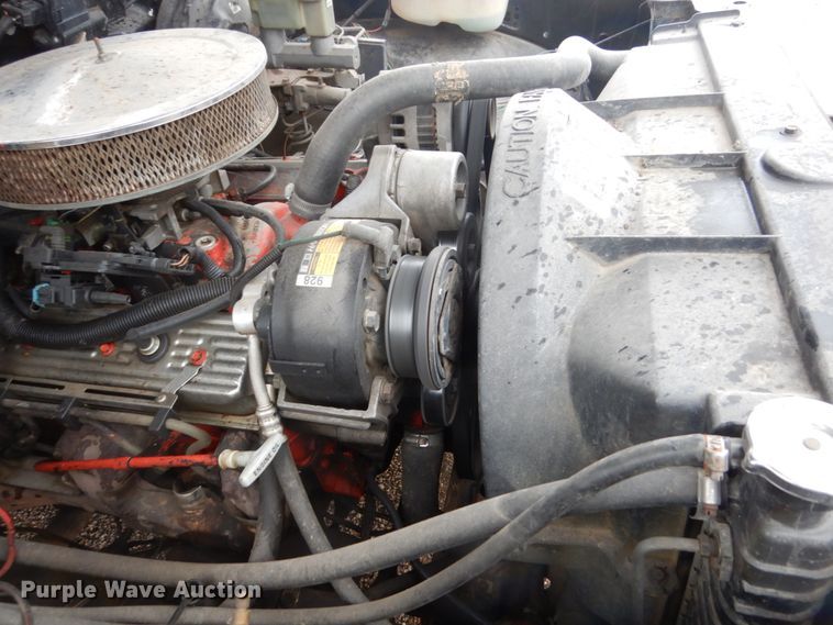 image for item FU9731 1989 Chevrolet K1500 pickup truck