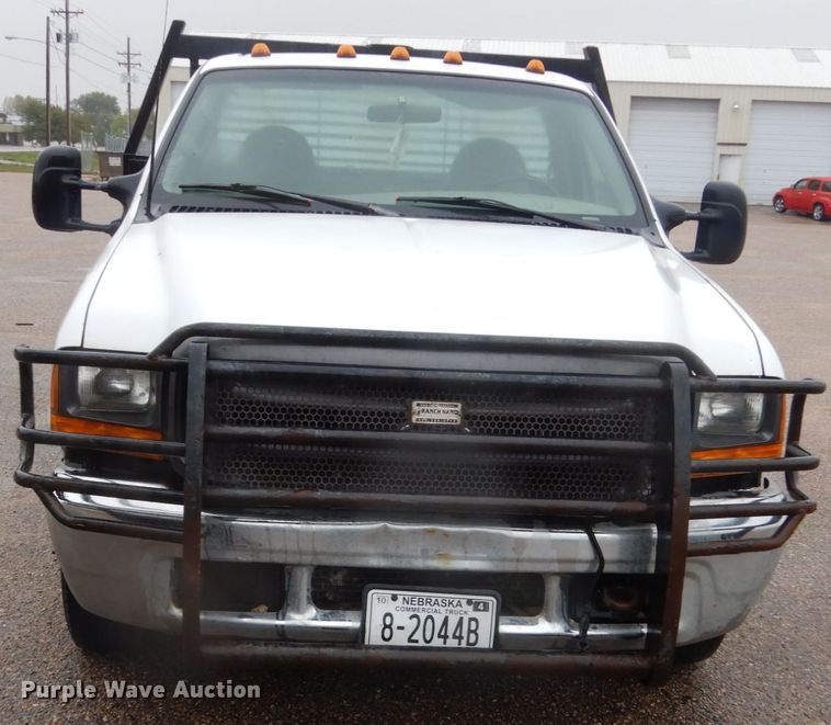 image for item FU9732 1999 Ford F350 Super Duty flatbed pickup truck