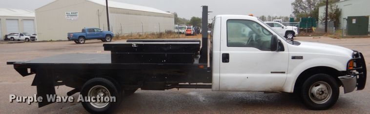 image for item FU9732 1999 Ford F350 Super Duty flatbed pickup truck