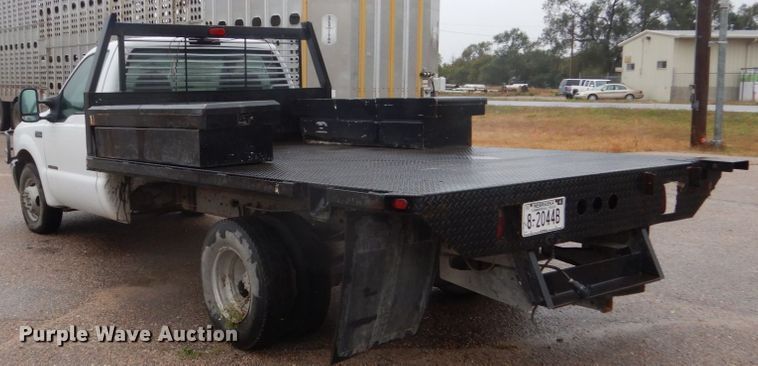 image for item FU9732 1999 Ford F350 Super Duty flatbed pickup truck