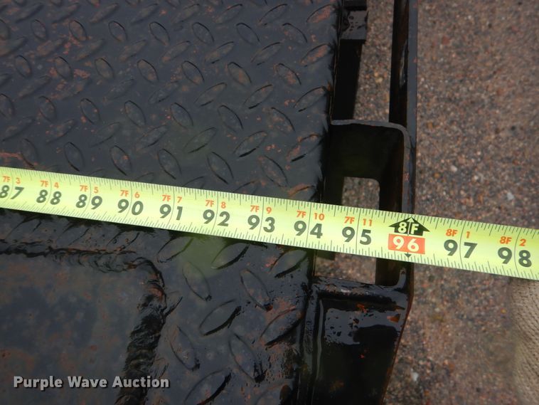 image for item FU9732 1999 Ford F350 Super Duty flatbed pickup truck