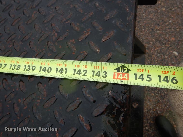 image for item FU9732 1999 Ford F350 Super Duty flatbed pickup truck