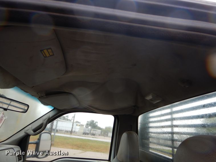 image for item FU9732 1999 Ford F350 Super Duty flatbed pickup truck