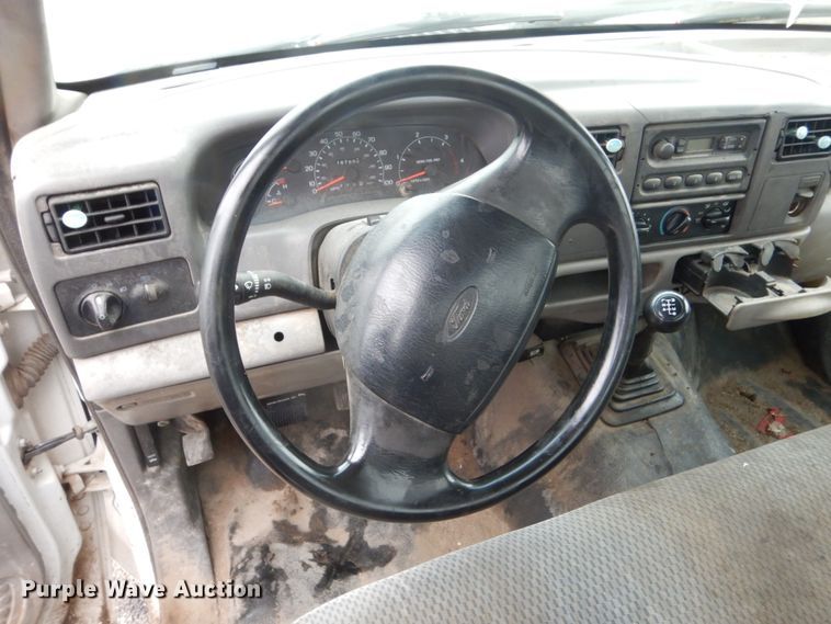 image for item FU9732 1999 Ford F350 Super Duty flatbed pickup truck