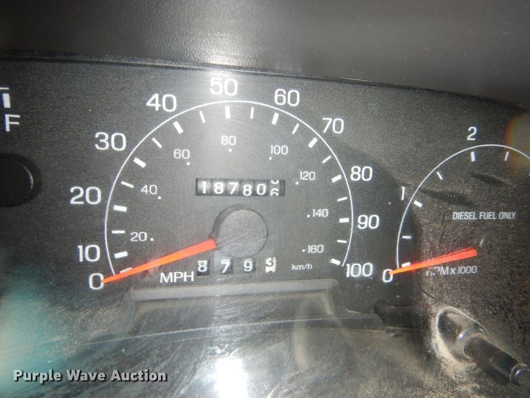 image for item FU9732 1999 Ford F350 Super Duty flatbed pickup truck