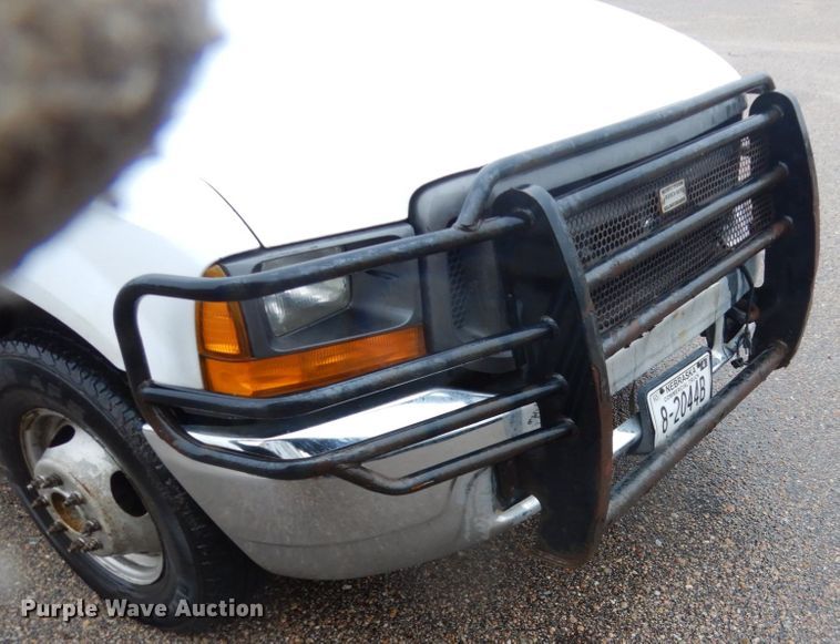 image for item FU9732 1999 Ford F350 Super Duty flatbed pickup truck