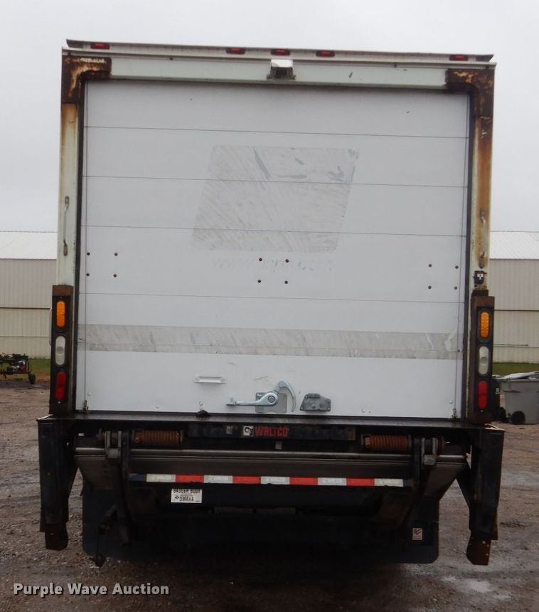 image for item FU9742 2005 International 4400 box truck