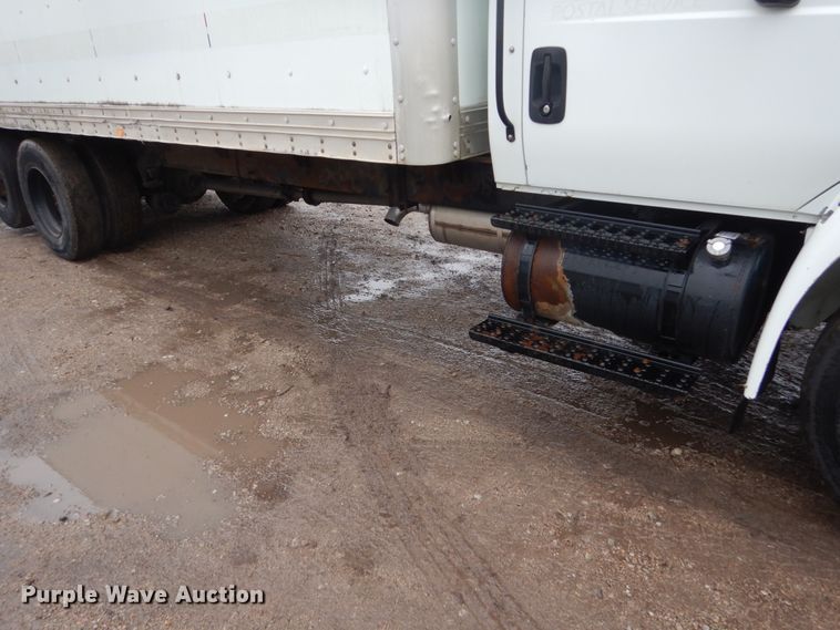 image for item FU9742 2005 International 4400 box truck