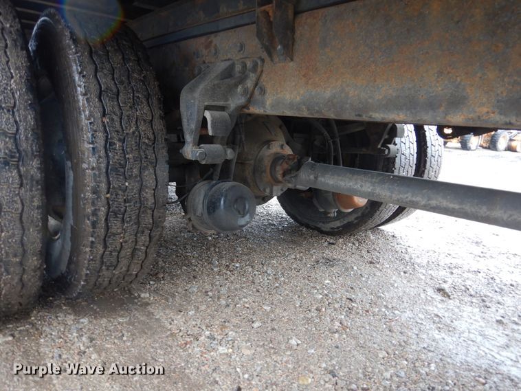 image for item FU9742 2005 International 4400 box truck