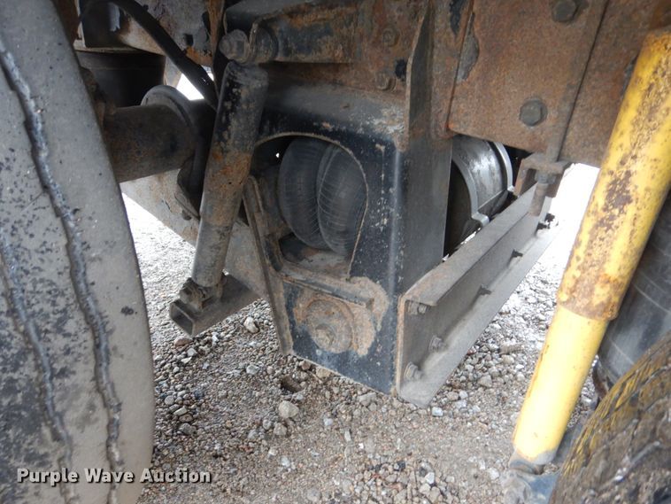 image for item FU9742 2005 International 4400 box truck