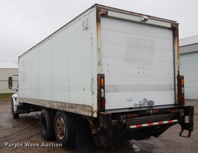 image for item FU9742 2005 International 4400 box truck