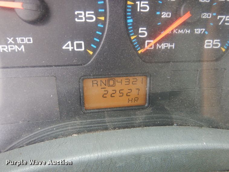 image for item FU9742 2005 International 4400 box truck