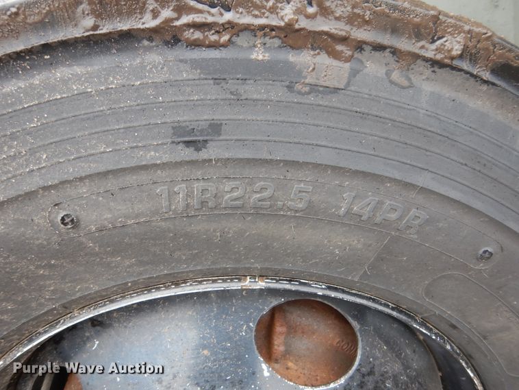 image for item FU9742 2005 International 4400 box truck