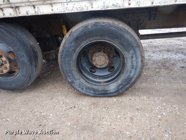 image for item FU9742 2005 International 4400 box truck