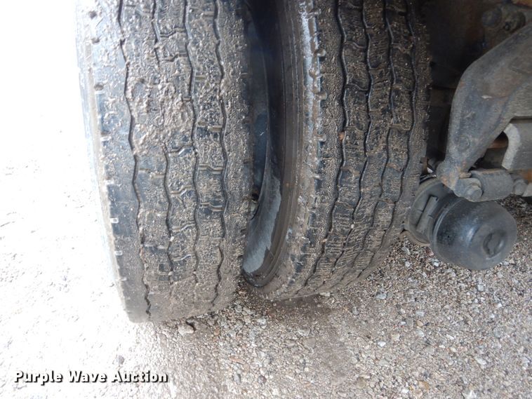 image for item FU9742 2005 International 4400 box truck