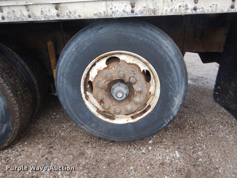 image for item FU9742 2005 International 4400 box truck