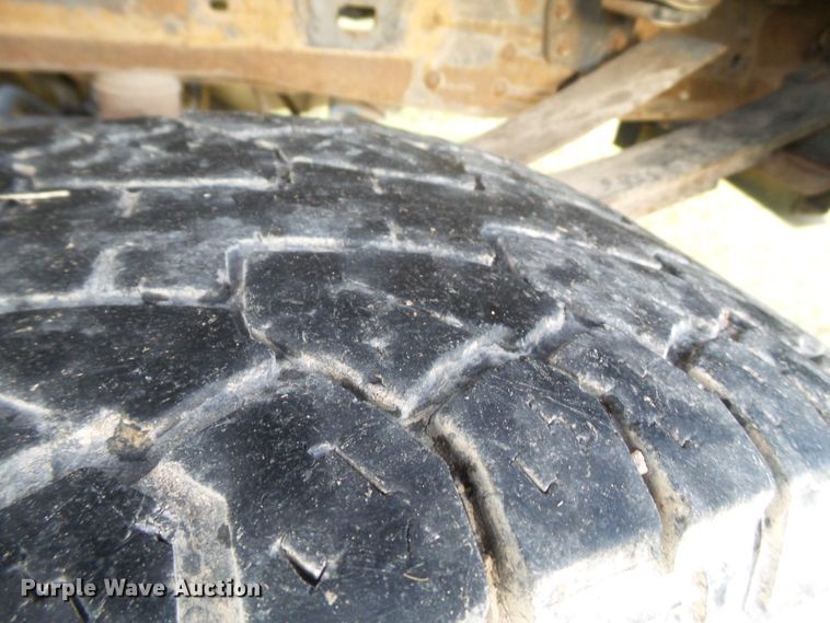 image for item GC9053 2005 Ford F350 Super Duty King Ranch Crew Cab pickup truck