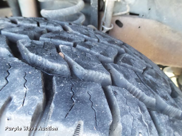 image for item GC9053 2005 Ford F350 Super Duty King Ranch Crew Cab pickup truck